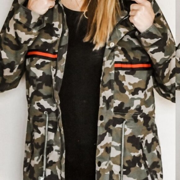 Camo Faux Fur Hooded Parka‎ - Picture 12 of 15